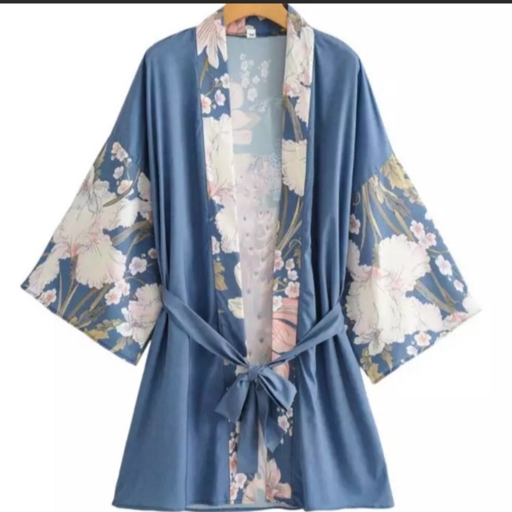 New! Blue Floral Duster Kimono - Picture 4 of 9